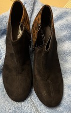 Ladies Black/Animal Ankle