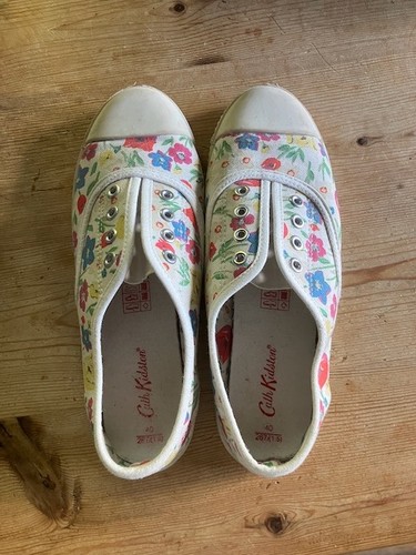 Cath kidston flowery fabric - flowery,