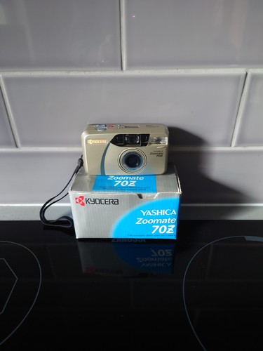 Kyocera yashica zoomate - kyocera,
