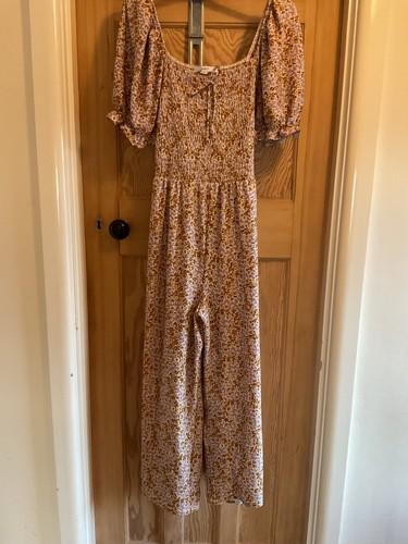 Next off shoulder - on/off,