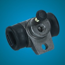 VW Splitscreen Baywindow Transporter  Rear Wheel Brake Cylinder 1955-1971