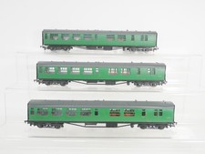 Bachmann OO Gauge BR / SR Green Bulleid Brake Coaches x 3