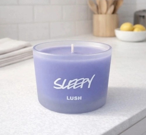 New lush sleepy candle - new,