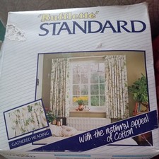 opened box Rufflette tape approx. 100 metres 28mm wide