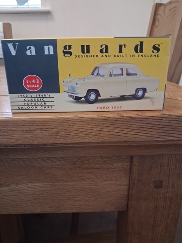 Lledo vanguards va21000 ford - lledo,