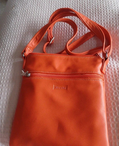 Orange mia tui lottie - mia, cross