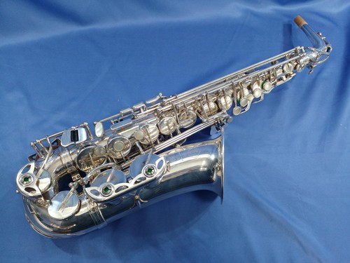 Selmer alto saxophone - saxophone, 80