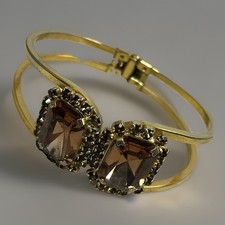 Vintage Cognac Brown Crystal Rhinestone Gold Tone Hinged Clamper Bangle Bracelet