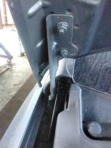 Bonnet hinge seat ibiza - bonnet,