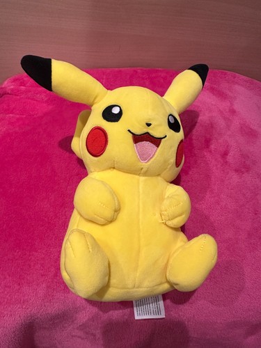 Pikachu cuddly toy - pikachu,