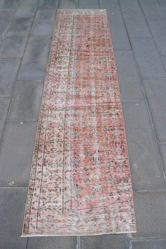 Runner rug 3x9 - 2.3x9.2,, red