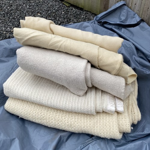 Lot wool waffle blankets - lot,