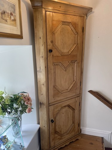 Victorian pine floor - victorian, standing