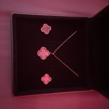 Gold Tone Mother Of Pearl And DiamonFlash Clover Necklace And Earrings.