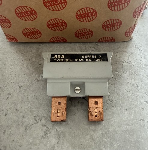 Henley fuse carrier base - &,