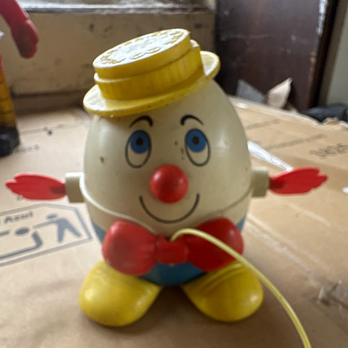 Humpty dumpty pull toy figure - dumpty,