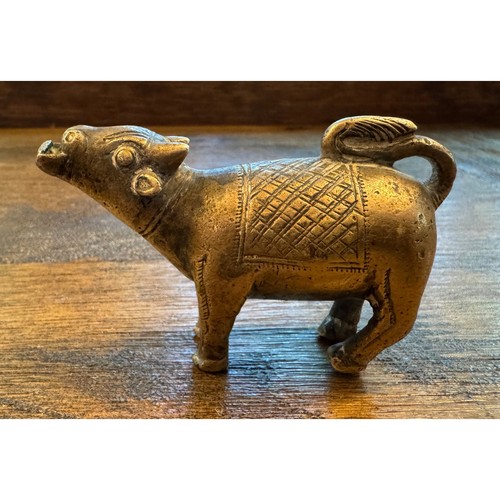 Vintage brass bull - vintage, figurine