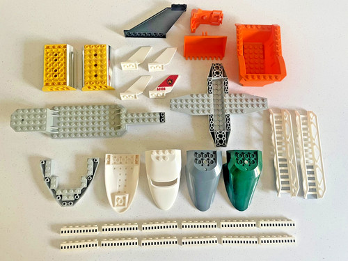 Lego aircraft and vehicle - aircraft,