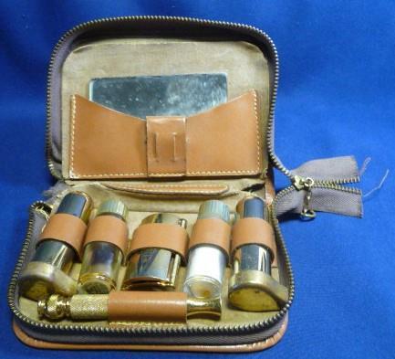 Antique travel kit - travel, gillette