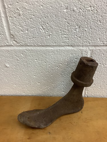 Vintage cast iron anvil - iron, shoe