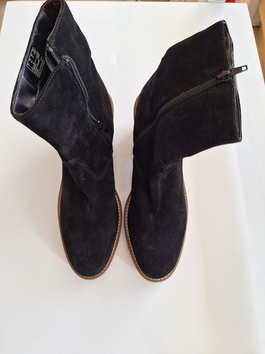 Women suede boots - suede,