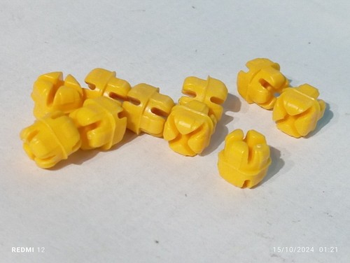 Playmobil x10 yellow - x10,