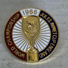 Enamel badge fifa - -,