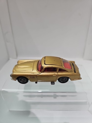 Corgi 261 james - 261, bond