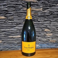 Veuve Clicquot Champagne -