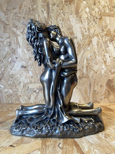 Crosa figurine embracing - crosa,