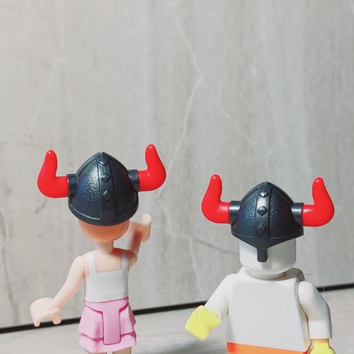 New lego girl - new,