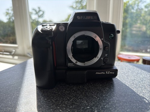 Fujifilm finepix pro - fujifilm,