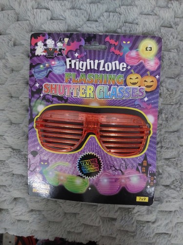 Red frightzone flashing - red,