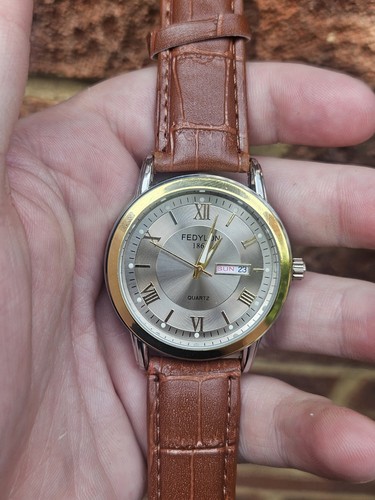 New unworn quartz - unworn,