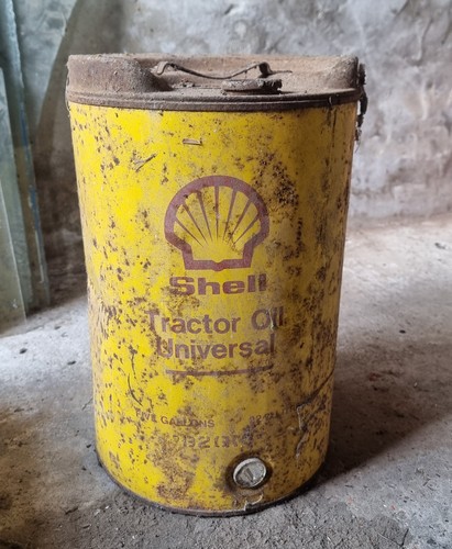 Vintage shell gallon oil - shell,