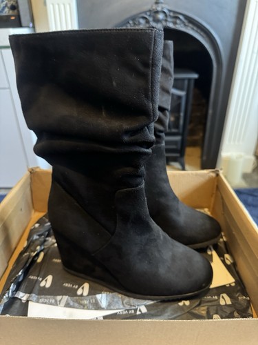 Black wedge slouched boots - wedge,
