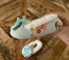 Cath Kidston Baby Slippers Hedgehog Mushrooms Size 5 12/18 Months Autumn