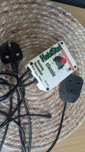 Habistat dimming thermostat - habistat,