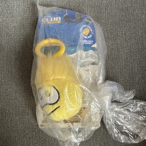 Disney club penguin puffle - penguin,