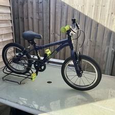 Carrera Cosmos 16  , Childs