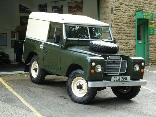 Land rover santana and 109 - land,
