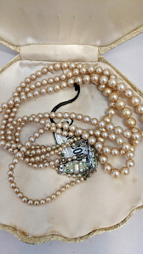 Vintage pompadour pearl - vintage,