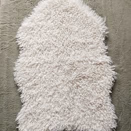 Ivory faux fur rug - ,, curly