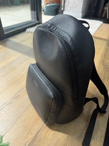 Calvin klein raised round - calvin,