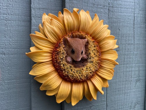 Vivid arts harvest - harvest, mouse