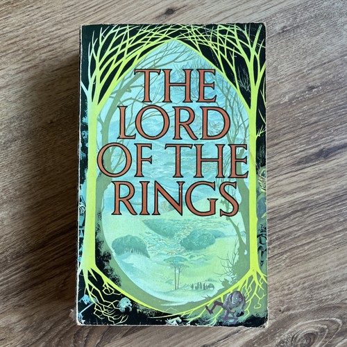 Lord the rings r - , j.r.r