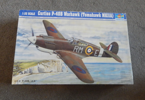 Trumpeter 02228 curtis 40b - curtis, p-40b