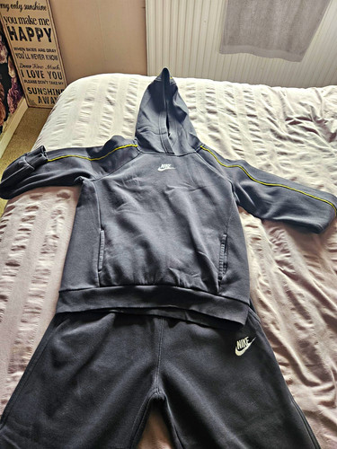 Nike boys grey - hooded, fleece