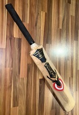 Hunts County Insignia Cricket