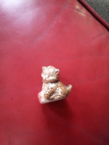 Wade whimsies cat figure - wade, whimsies-cat